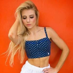 Meet your Posher, Annika